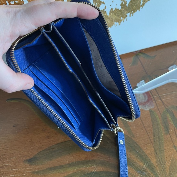 Michael Kors Jet Set Wallet; Electric Blue Leather Zip Wristlet - Picture 3 of 17